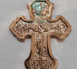 Крест из золота с распятьем и архангелом на заказ